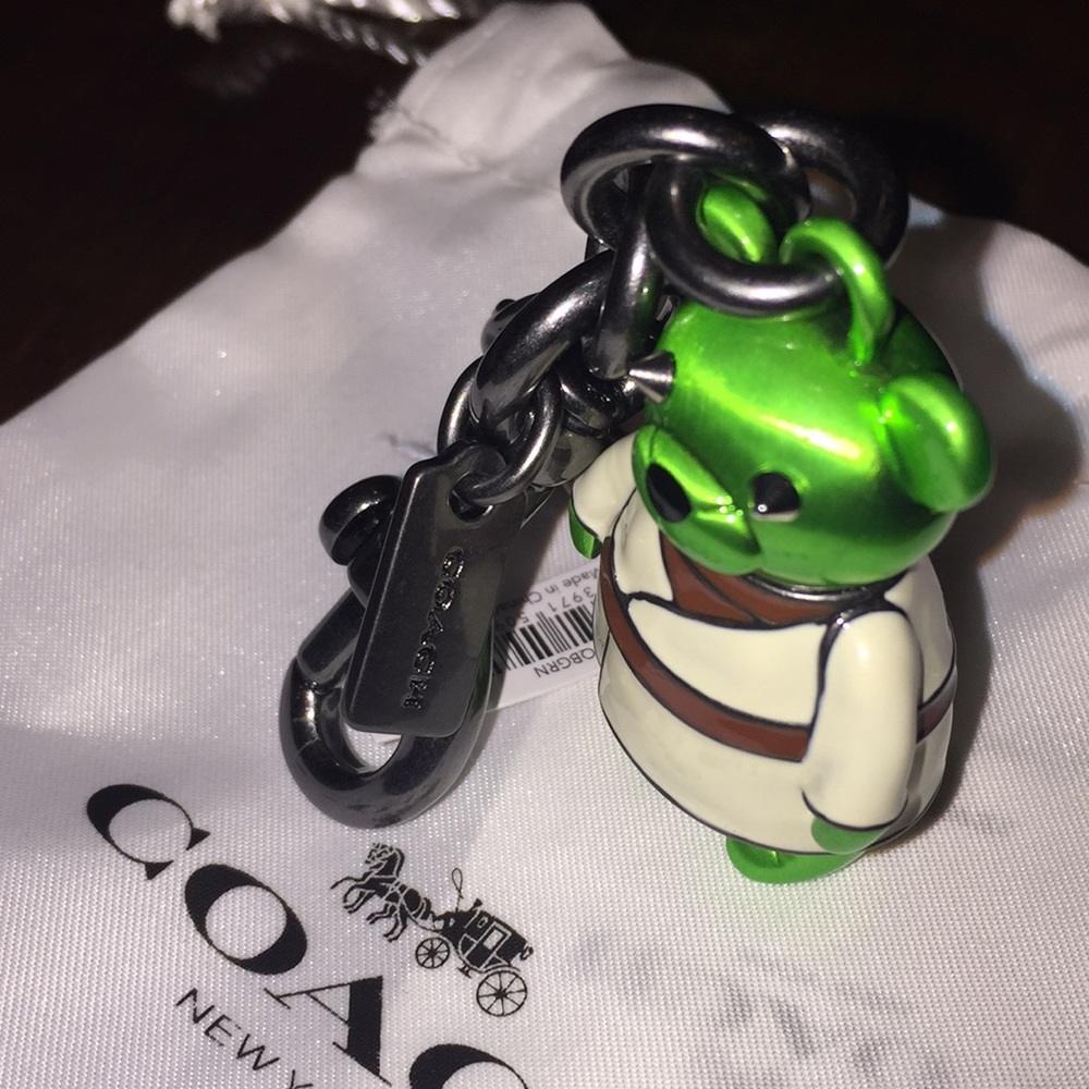 Star Wars x Coach Yoda Bear Bag Charm - Picture 3 of 5